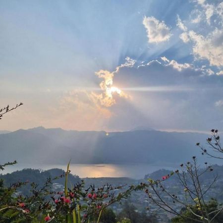 Into The Wild Pokhara Villa Kāskī Exterior foto