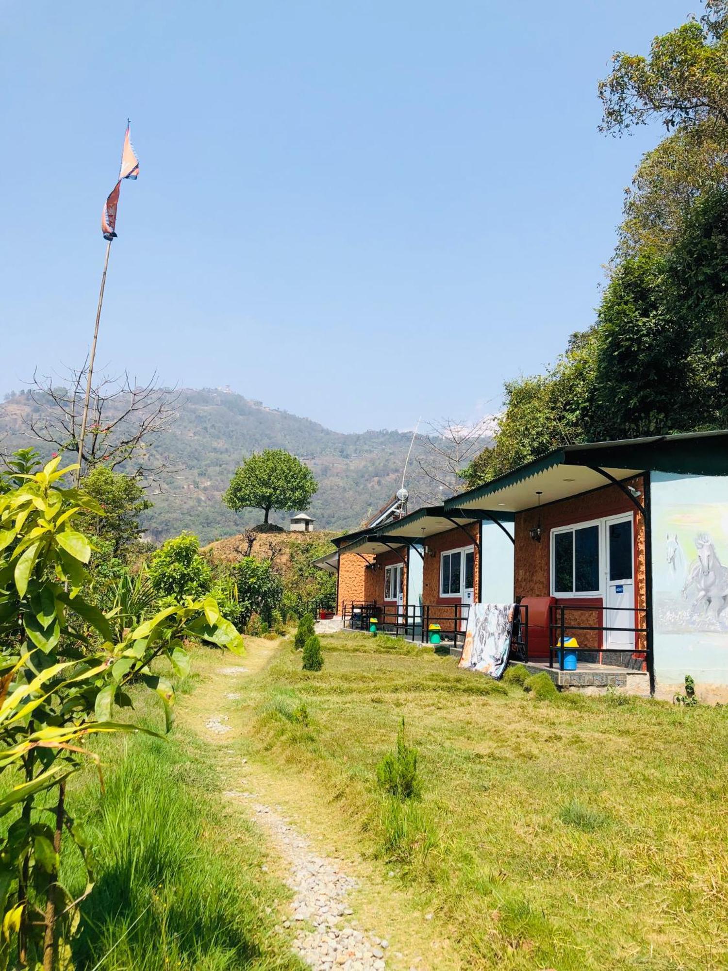 Into The Wild Pokhara Villa Kāskī Exterior foto